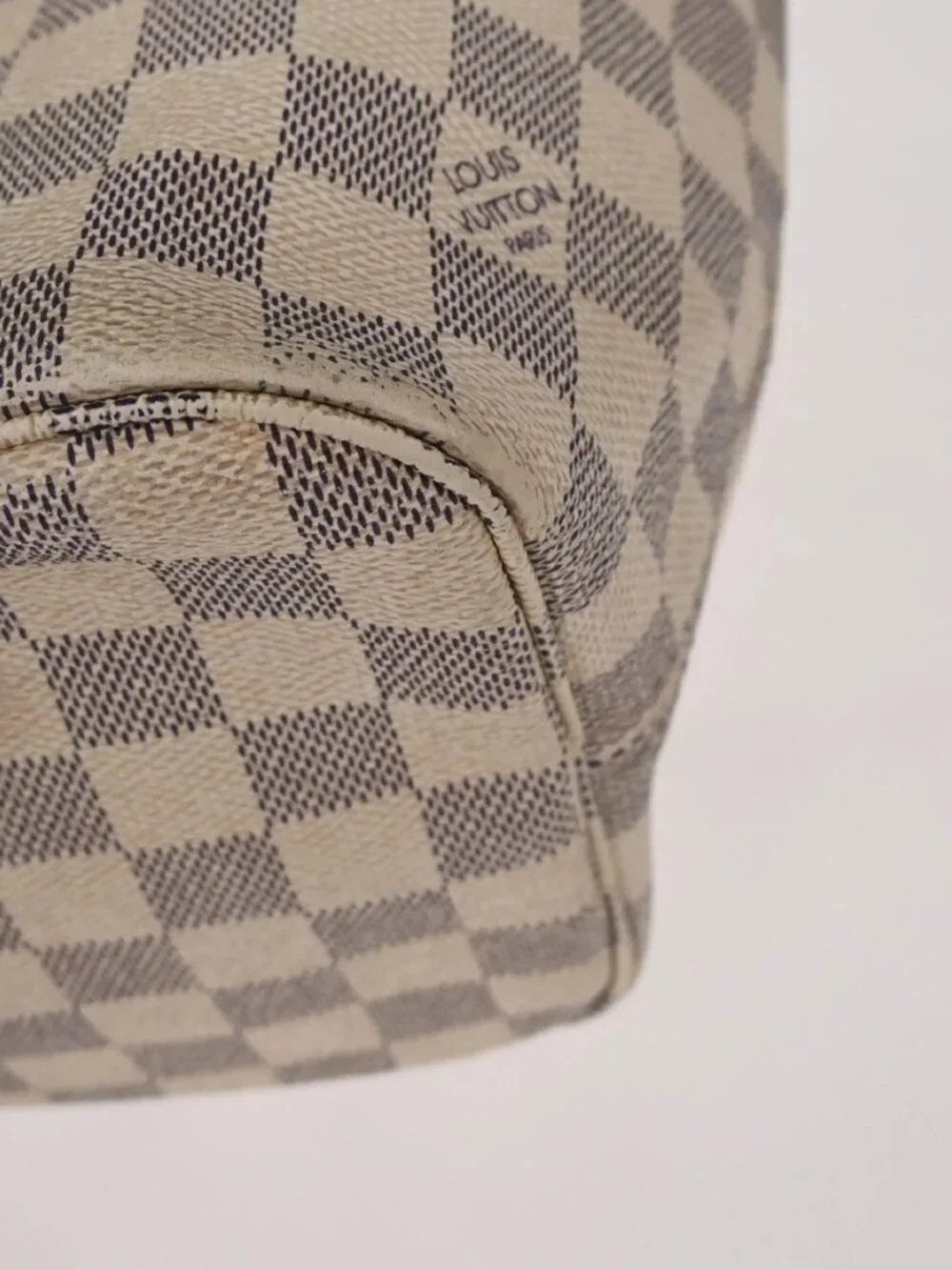 Best01 Louis Vuitton Azur Neverfull MM Shoulder Bag